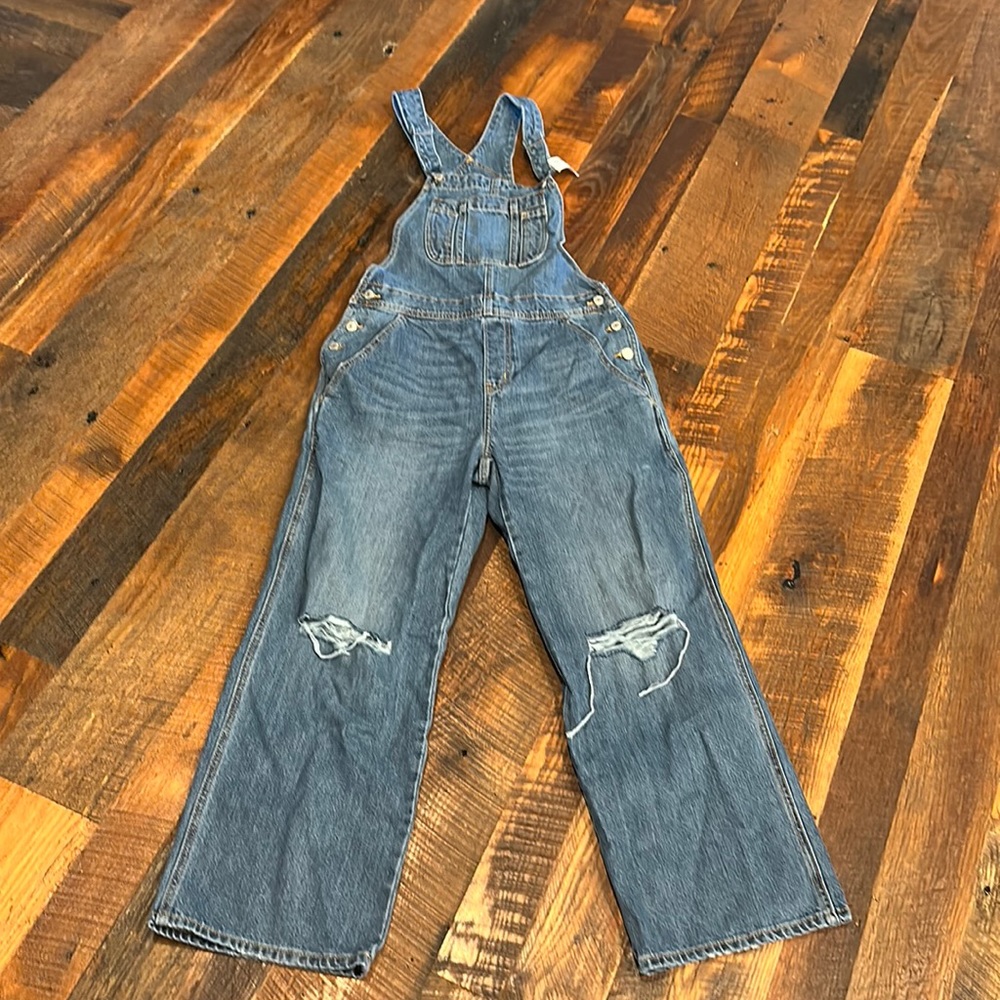 Old Navy Baggy Wide-Leg overalls .Size 4